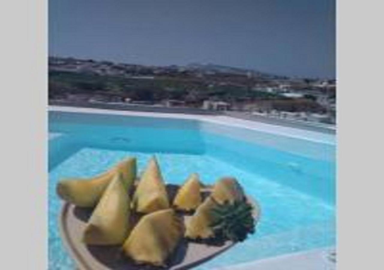 Amer Villa Santorini With Outdoor Hot Tub Vothon Exterior photo