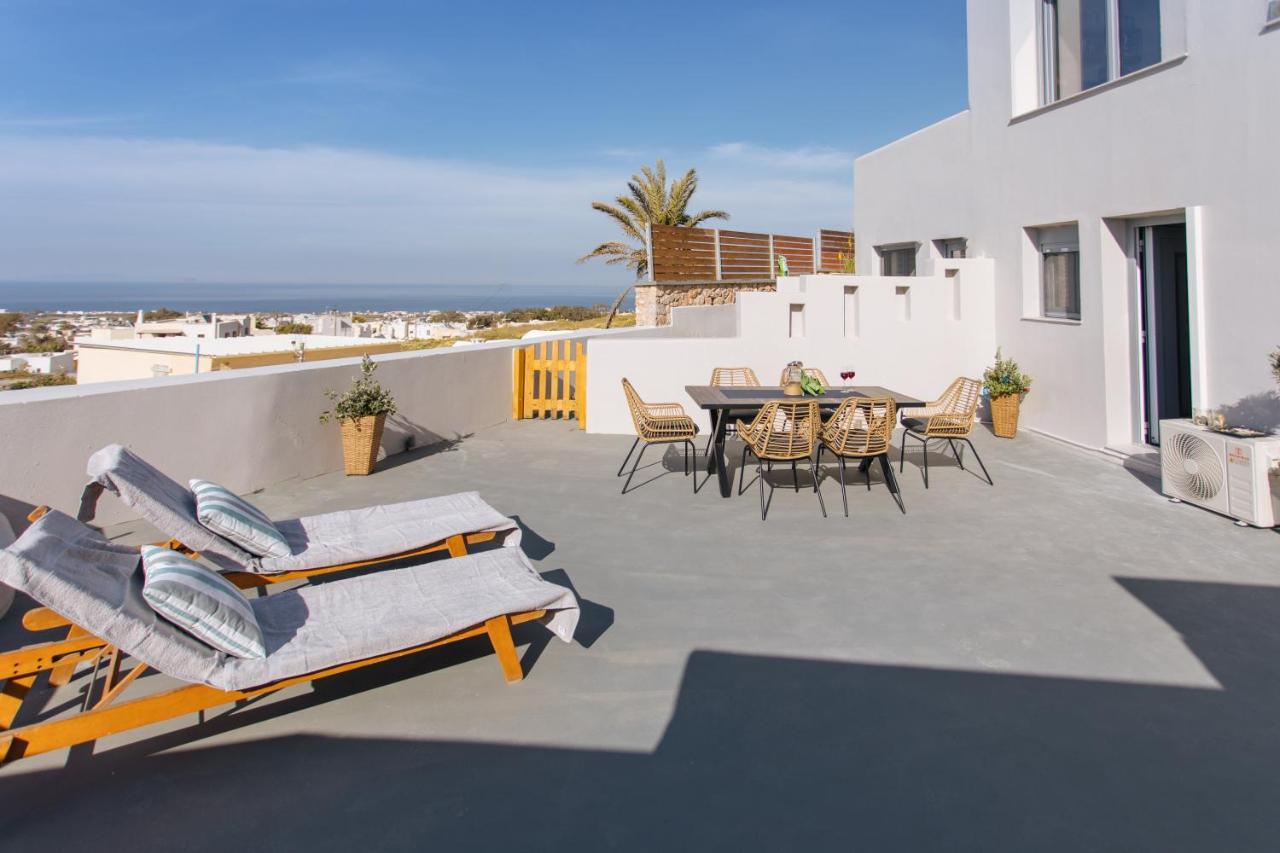 Amer Villa Santorini With Outdoor Hot Tub Vothon Exterior photo